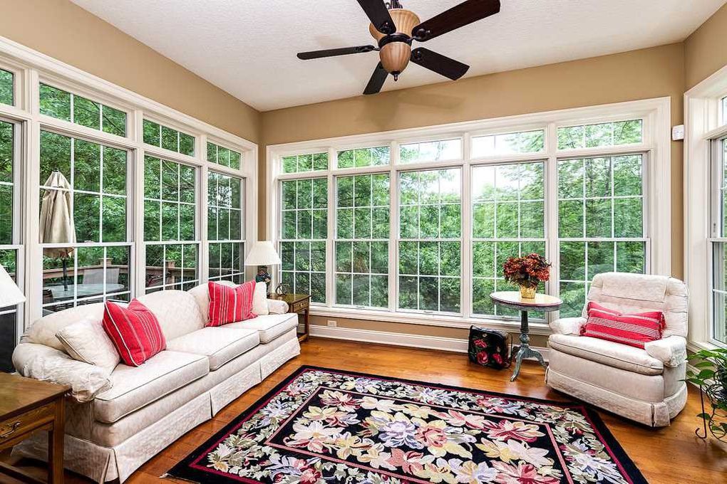 19270 sunroom.jpg